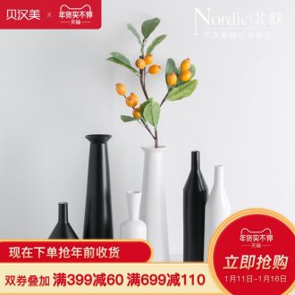 Creative Japanese vase Nordic decorative furnishing articles I and contracted, black and white ceramic dry flower vase sitting room porch flower arrangement