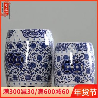 Ceramic hand made blue and white porcelain in shoes who drum who toilet who the new Chinese style of the ancients pier sit mound low, who is who