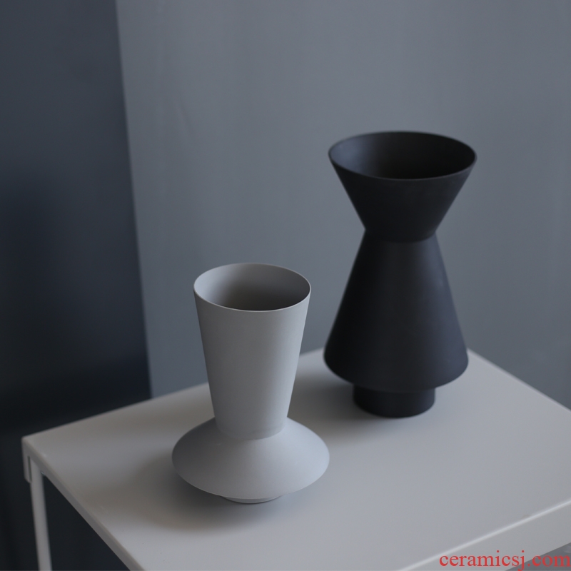 [directly] Nordic I and contracted, ceramic vases, furnishing articles sitting room between example geometrical frustum of a cone flower arranging flowers