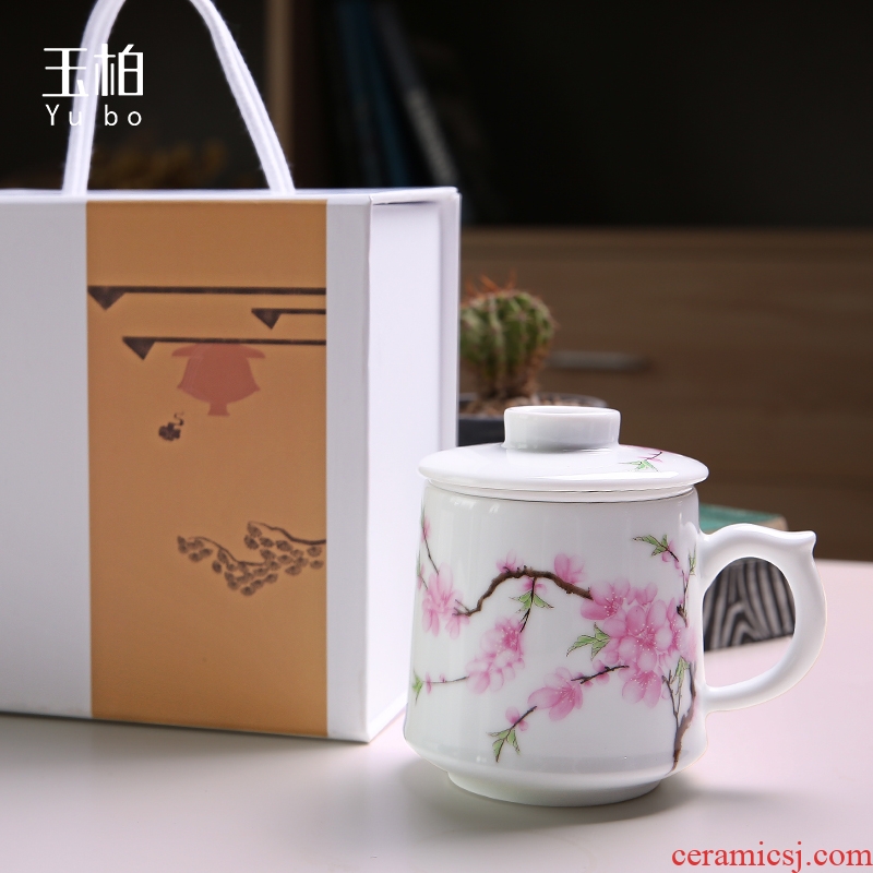 Jingdezhen ceramic cup parker filter jade cup huai office cup with cover large capacity cup gift peach blossom put water points