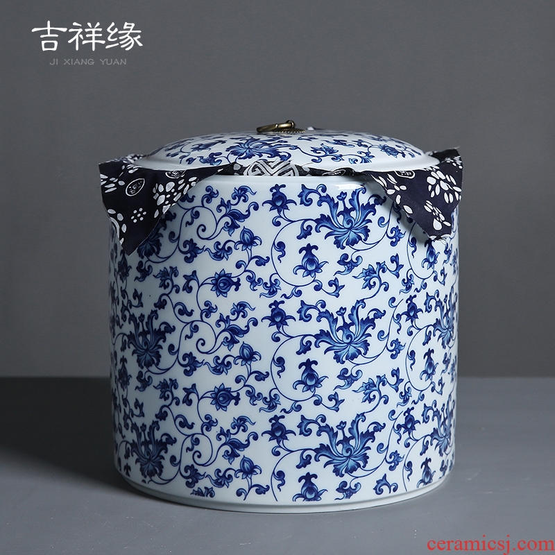 Auspicious margin of puer tea with big cake as cans ceramic seven yards caddy fixings, 357 grams of blue and white tea pu - erh tea, white tea cake box