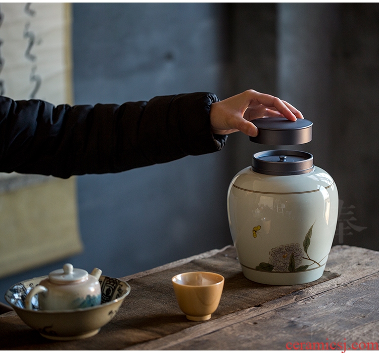 Serve tea large antique celadon hand - made of blue and white porcelain tea pot metal cover sealing ceramic pot of pu - erh tea POTS