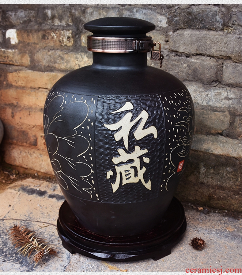 Jingdezhen ceramic jars it mercifully 10 jins 20 jins 50 kg liquor bottle archaize seal wine jar