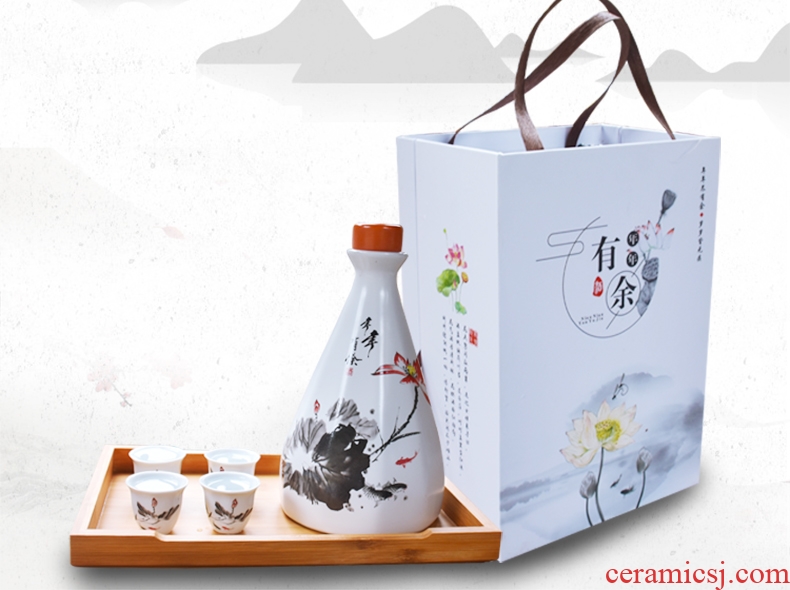 Jingdezhen ceramic bottle suit household gifts hip flask 2 jins with empty bottles with glass mercifully it gift box