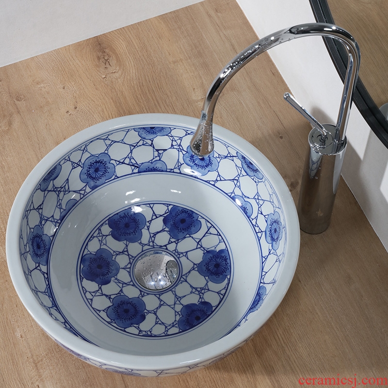 On the blue and white porcelain basin of Chinese style basin archaize lavabo round ceramic art basin bathroom sinks
