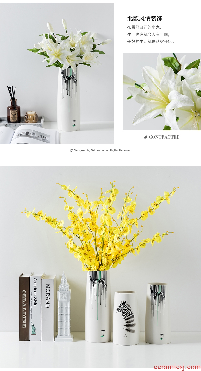 Small pure and fresh and vase is I and contracted ceramic vases, living room table flower arranging the dried lily home furnishing articles