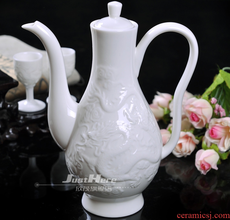 Jingdezhen ceramic wine suits for about nine cows pure white anaglyph dragon wine hip flask glass suite gift box