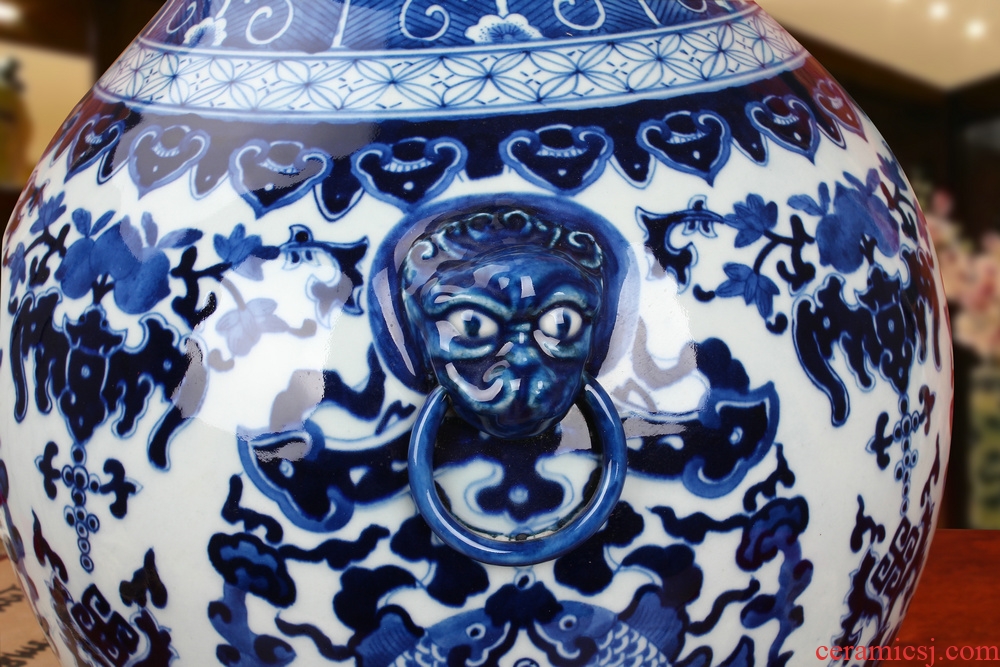 High - grade hand - made of blue and white porcelain of jingdezhen ceramics binaural head sweet garlic Chinese style household vase and furnishing articles