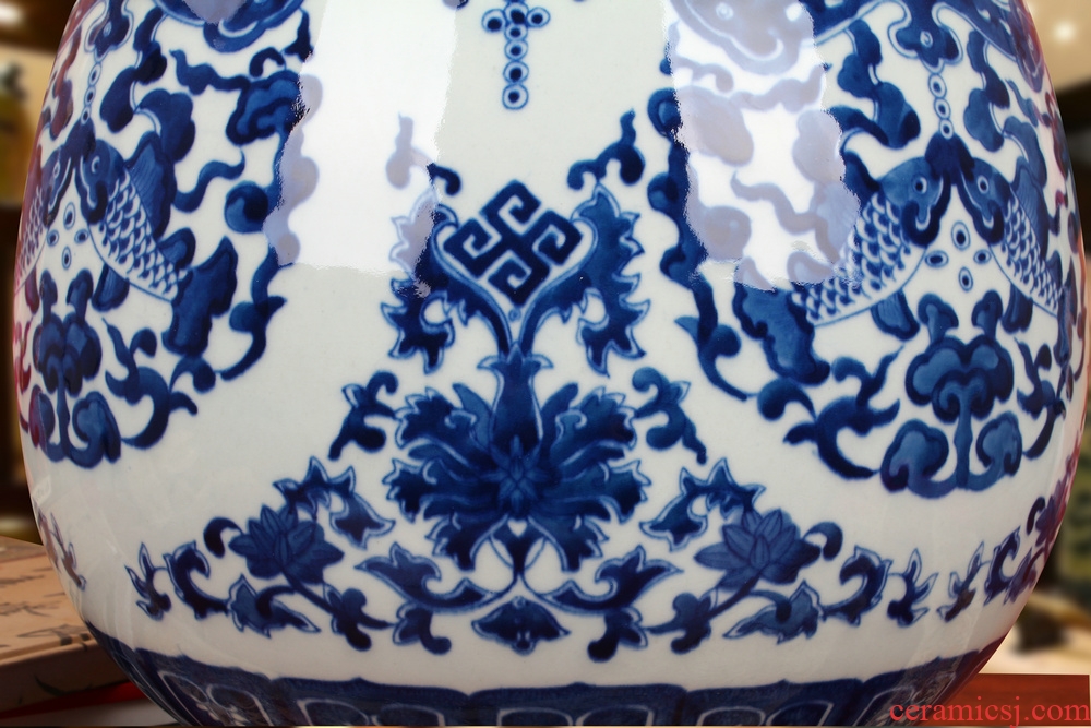 Jingdezhen ceramics antique hand - made sweet grain deer head statute of the cylinder and vase of blue and white porcelain was classical furnishing articles
