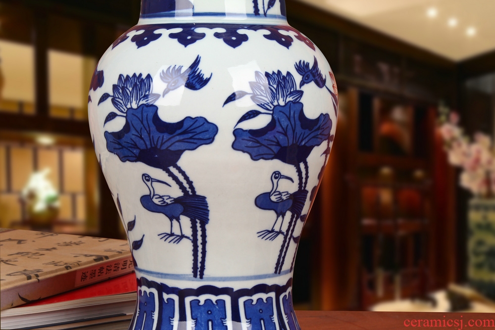 Jingdezhen blue and white ceramics youligong lotus classical Chinese antique vase home furnishing articles of handicraft