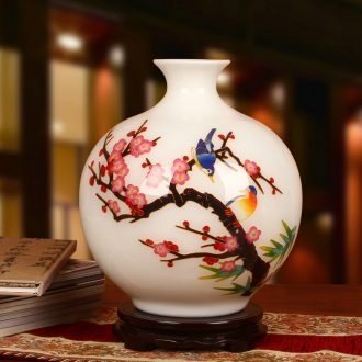 Jingdezhen ceramics beaming white vase vogue to live in high - grade gold straw handicraft furnishing articles