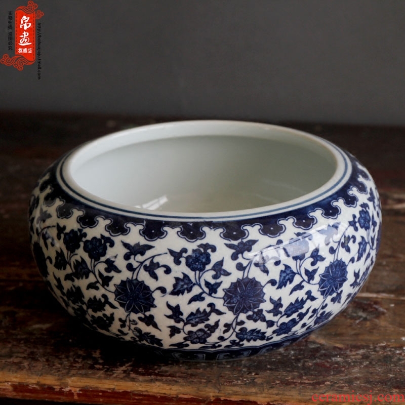 Blue and white porcelain of jingdezhen ceramics writing brush washer/pen container can make fish ashtray multi - function furnishing articles