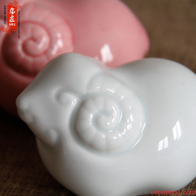 Jingdezhen ceramics single glaze hand knead the sheep baa baa auspicious place of household decoration