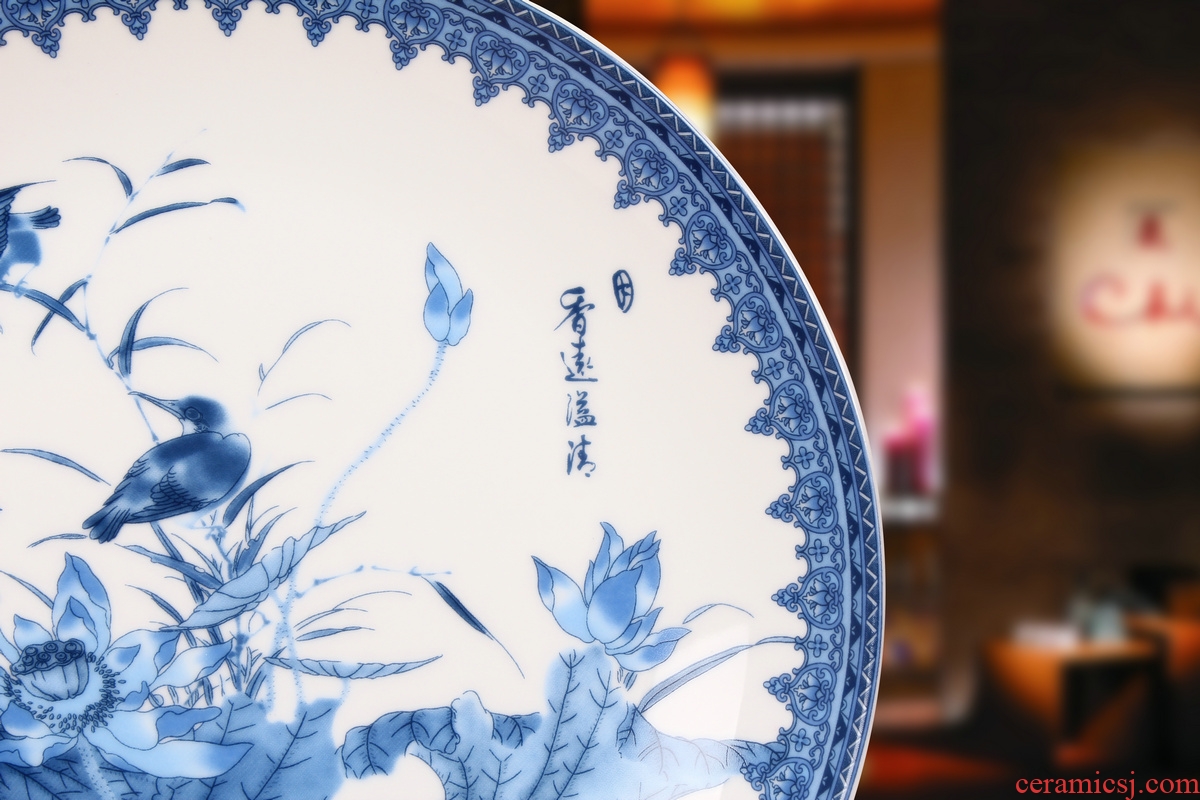Jingdezhen blue and white ceramics bird teng lotus seat disc hanging dish his Chinese style classical decoration home furnishing articles