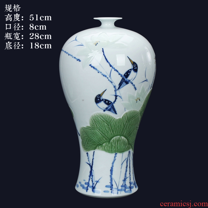 Master hand carved LuYiGang jingdezhen ceramics pea green glaze fragrance overflowing far place of blue and white porcelain vase