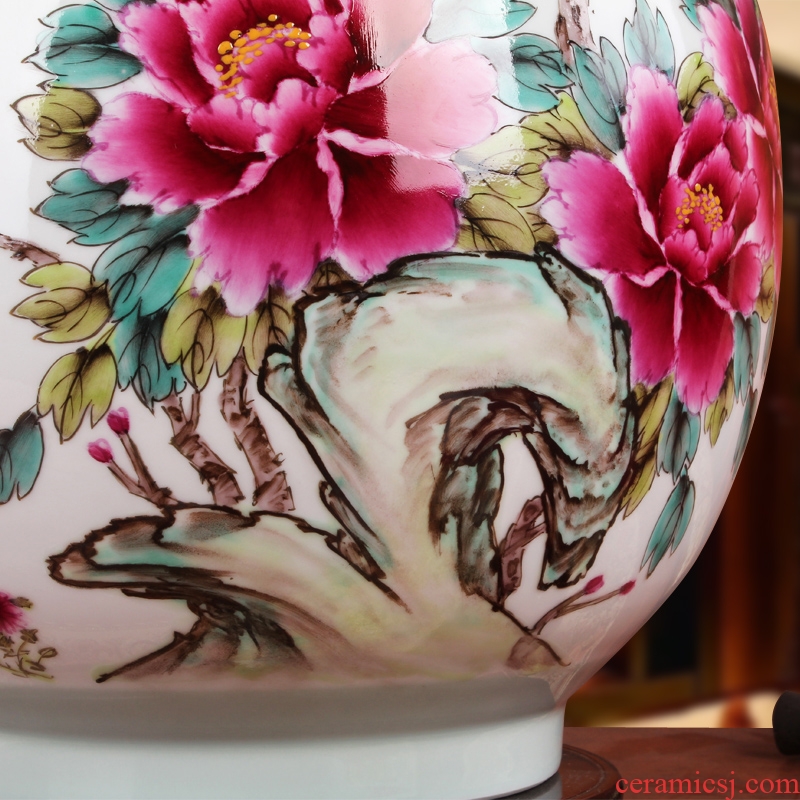 Famous Xia Guoan jingdezhen ceramics vase upscale gift hand famille rose porcelain vase peony pay-per-tweet