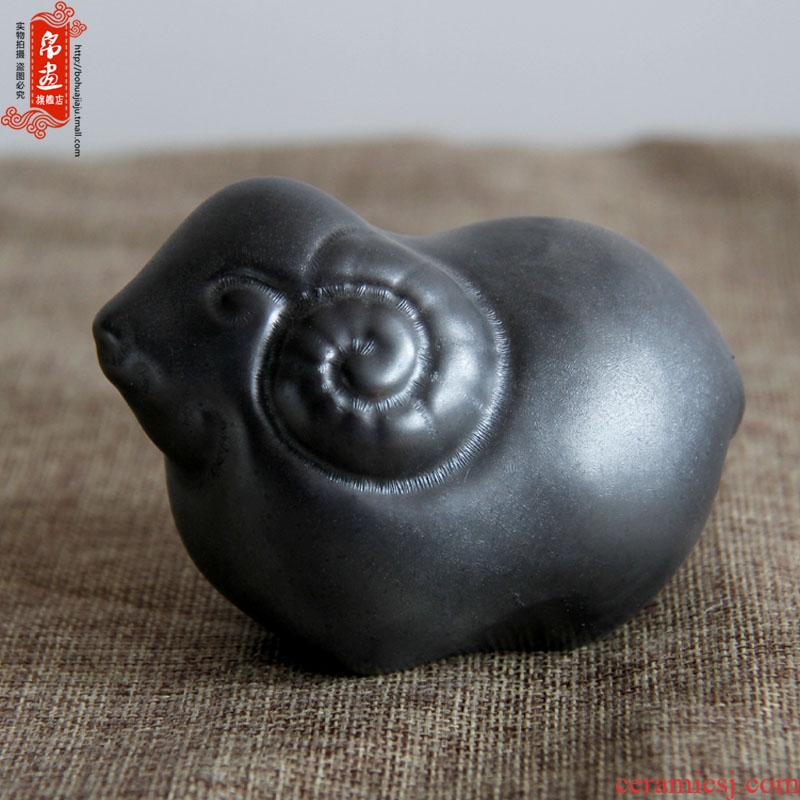 Jingdezhen ceramics single glaze hand knead the sheep baa baa auspicious place of household decoration