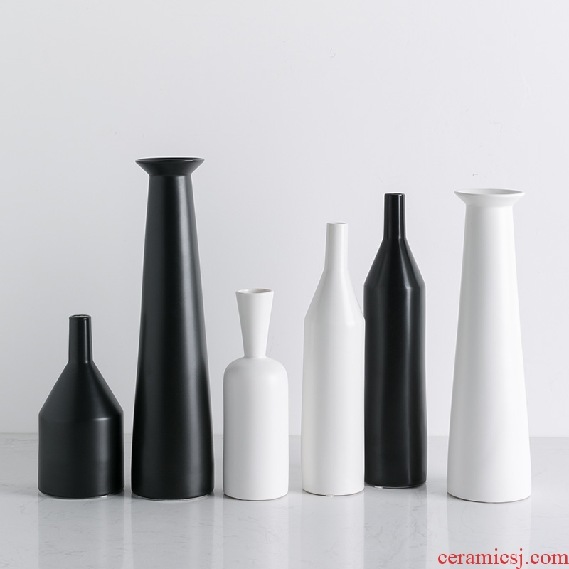 Creative Japanese vase Nordic decorative furnishing articles I and contracted, black and white ceramic dry flower vase sitting room porch flower arrangement