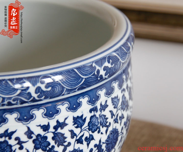 Blue and white porcelain of jingdezhen ceramics writing brush washer of large diameter can make writing brush washer from classical multi - function furnishing articles