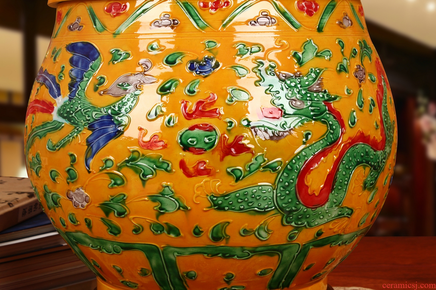 Jingdezhen ceramics antique carved yellow longfeng furnishing articles storage tank cylinder barrel seeds wedding gift