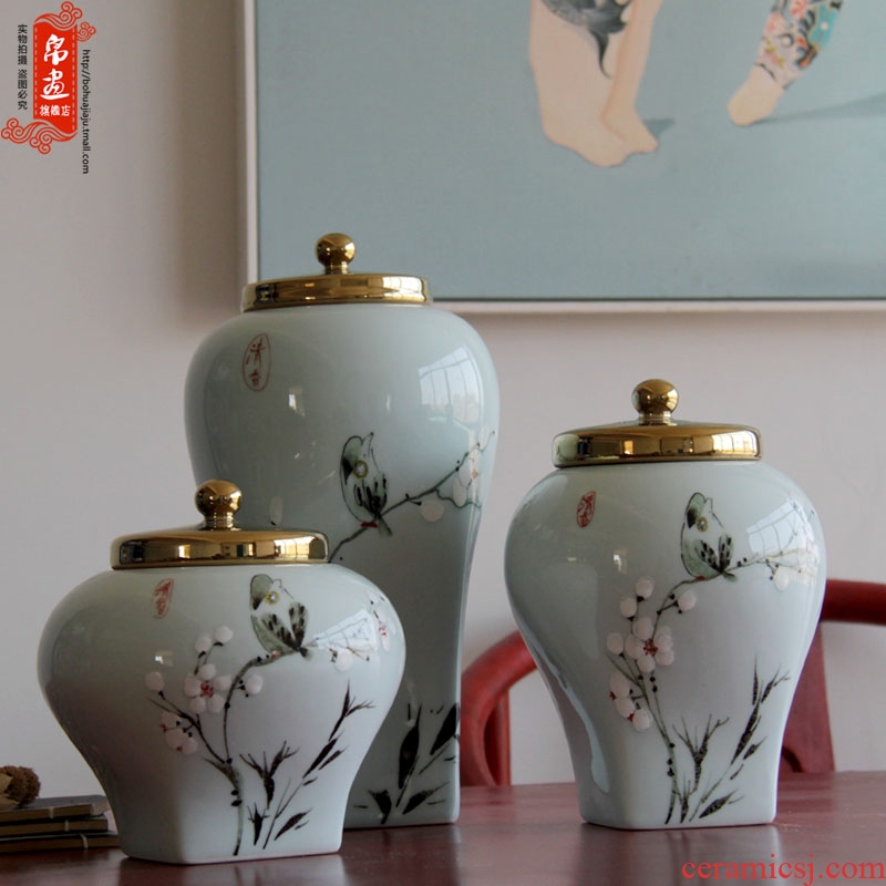 Jingdezhen ceramic household hand - made painting of flowers and dried flowers, vase gold - plated cover China sitting room adornment flowers