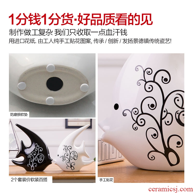 Mr Han mei household act the role ofing is tasted sitting room adornment is placed creative gift ceramics modern couples to kiss fish package mail, black and white