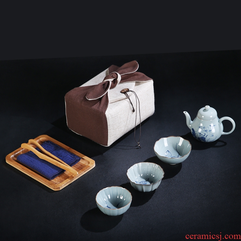 The Product is blue and white antique ceramic glaze porcelain remit cyber space travel tea set a pot of three cups of custom gift box