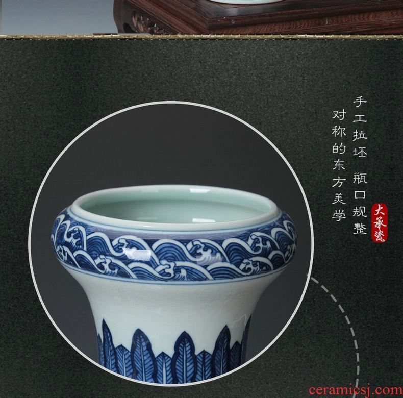 Jingdezhen blue and white square shoulder youligong tangled branches pottery and porcelain vases bottles of Chinese study sitting room adornment is placed