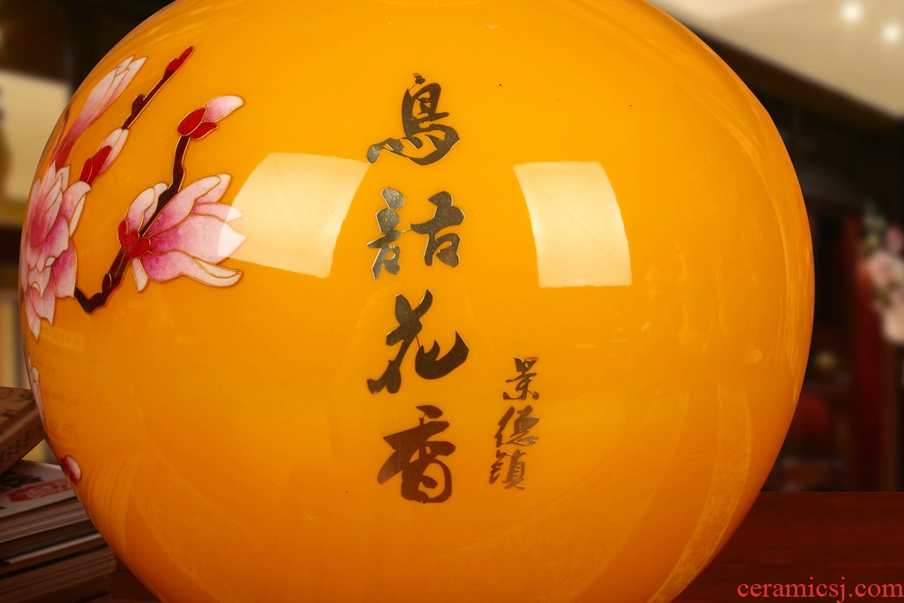 Jingdezhen ceramics vase golden straw yellow riches and honor peony round vase fashion home decoration furnishing articles