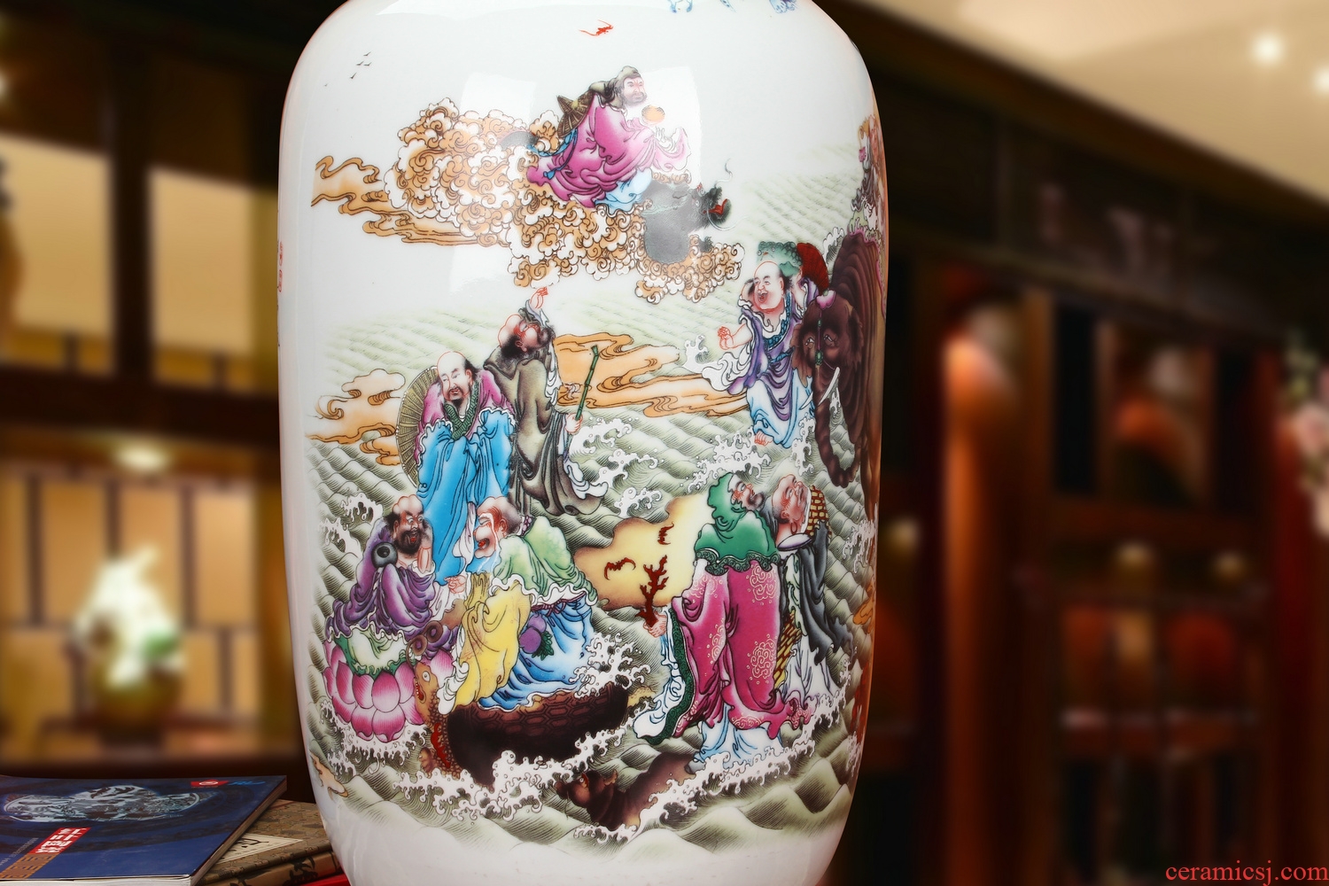 Jingdezhen ceramics 18 arhats idea gourd landing big vase classical Chinese style and traditional crafts