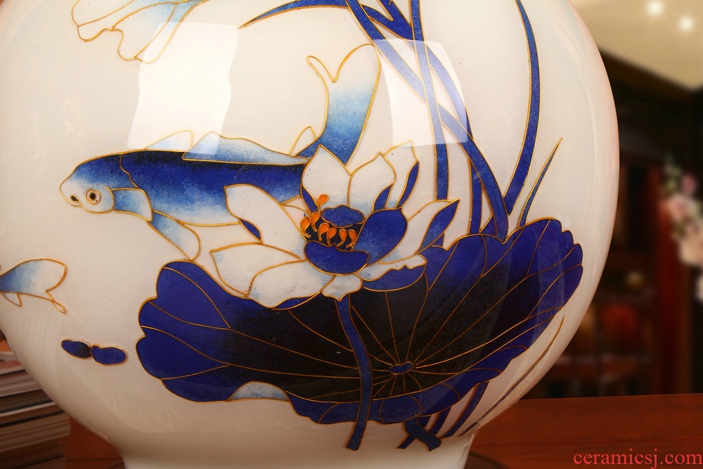 Jingdezhen ceramics vase high - grade Chinese fish straw lotus vase fashion home decoration decoration furnishing articles
