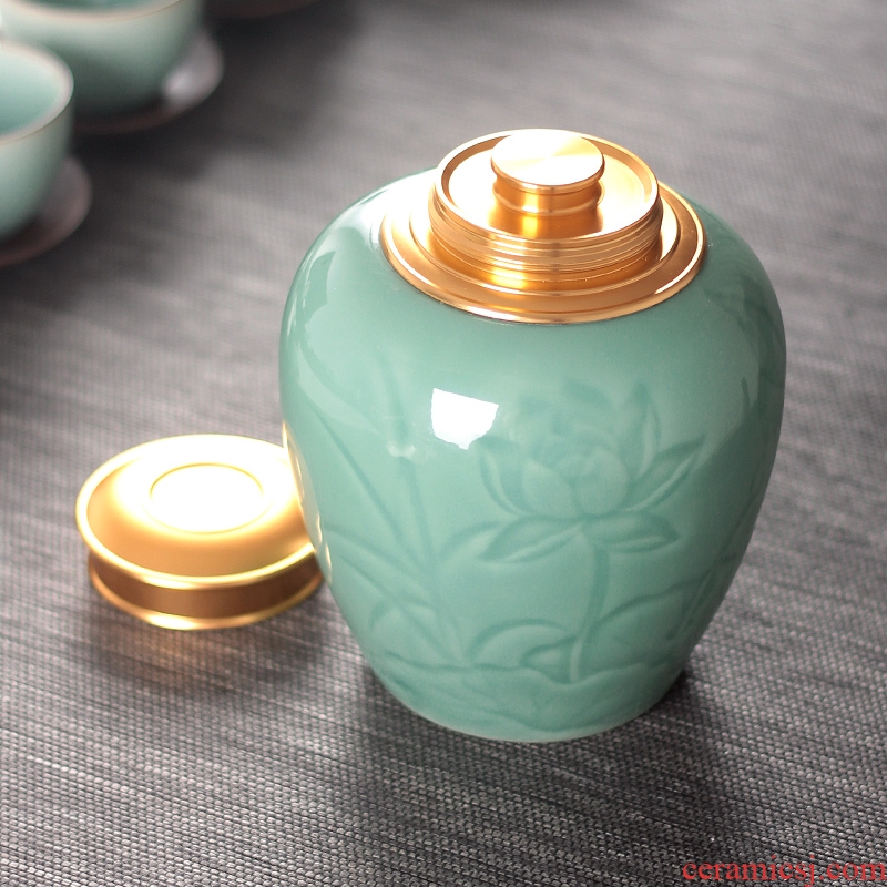Large seal caddy fixings tea pu 'er household ceramic tea pot of longquan celadon porcelain pot lotus POTS