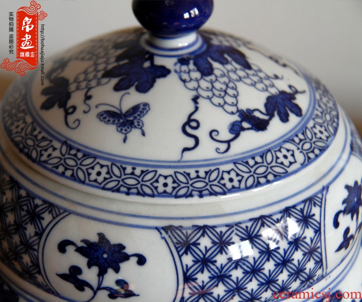 Jingdezhen blue and white porcelain tea pot of tea cake box primitive simplicity decoration household ceramics creative tea ware porcelain