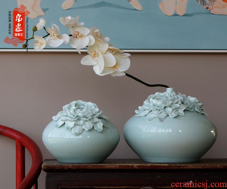 Furnishing articles jingdezhen ceramic vases, small expressions using manual shadow green home sitting room adornment creative flower arranging flower decoration