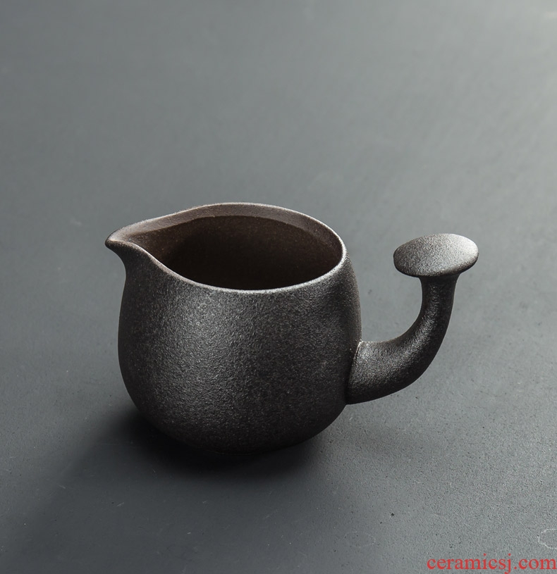 Japanese coarse pottery creative side points tea exchanger with the ceramics fair keller cup the male suit tea sea cup kung fu tea accessories