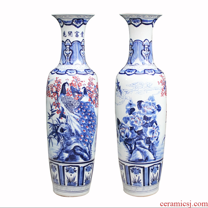 Jingdezhen ceramics of large blue and white youligong peacock vase hand - made porcelain vase sitting room adornment is placed