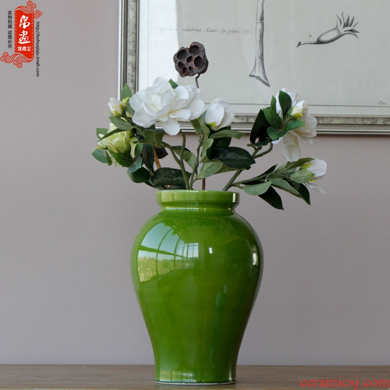 Jingdezhen ceramic vase furnishing articles grain dry flower flowers all over the sky star flower arranging a yellow water jar, sitting room home