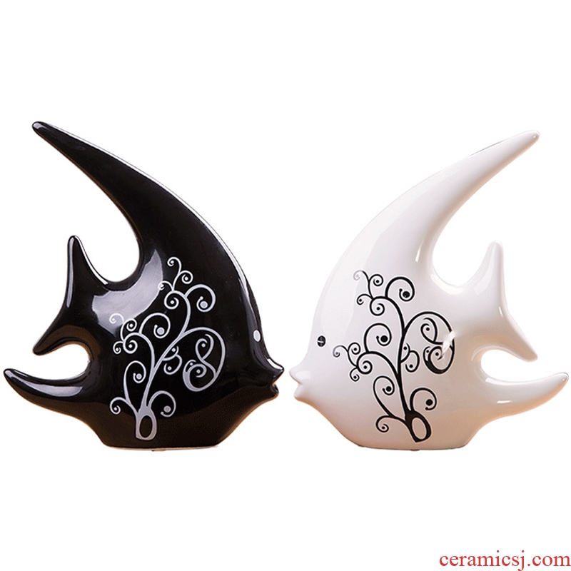 Mr Han mei household act the role ofing is tasted sitting room adornment is placed creative gift ceramics modern couples to kiss fish package mail, black and white