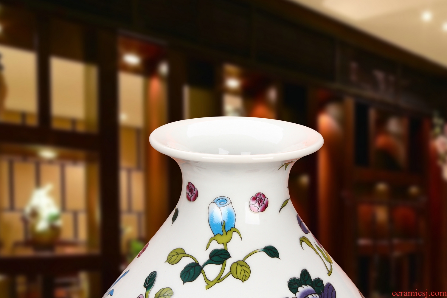 Jingdezhen ceramics powder enamel noctilucent pine crane hoist of large vases, modern Chinese style household crafts