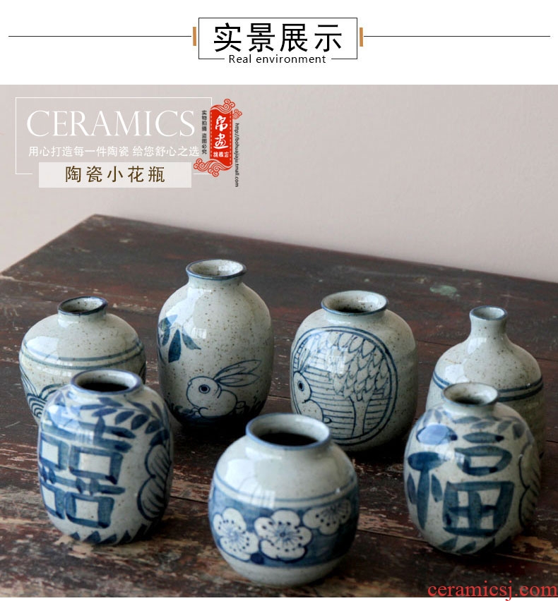 Jingdezhen blue and white porcelain vase furnishing articles ceramic grain reed sitting room flowers, dried flowers, flower arrangement restoring ancient ways have wide expressions using water