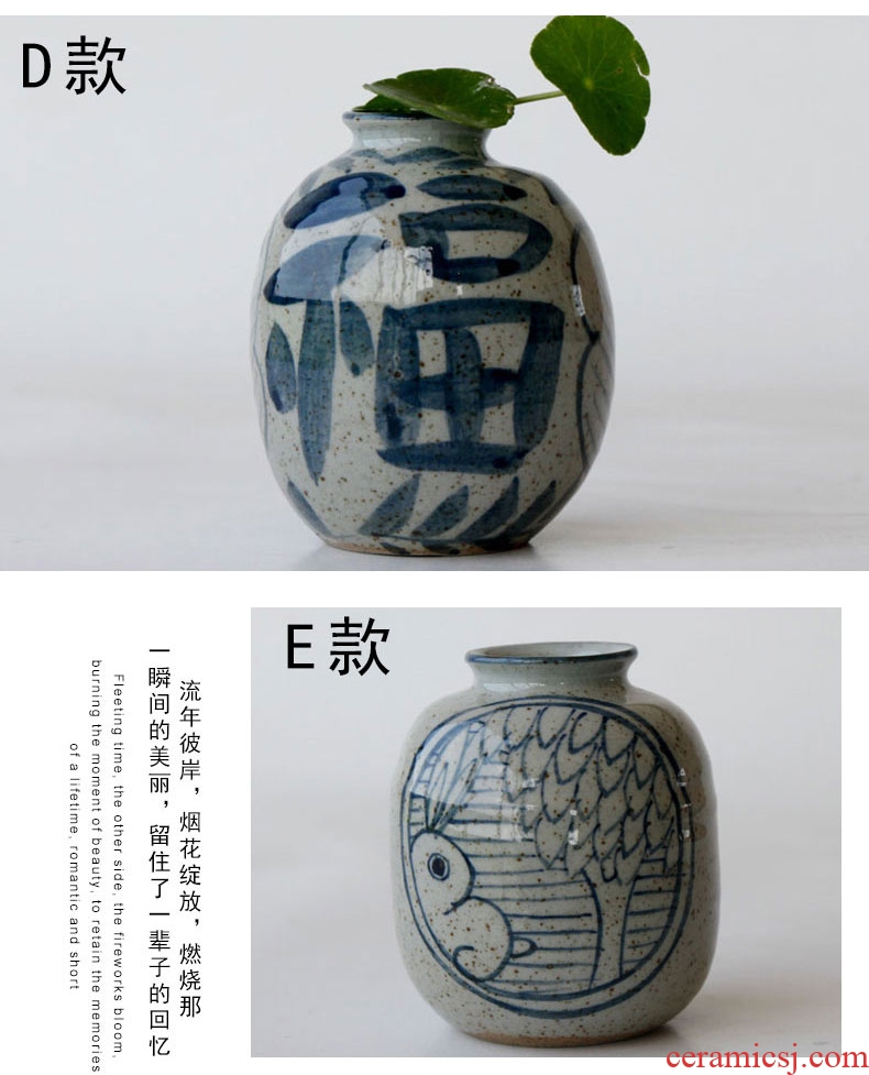 Jingdezhen blue and white porcelain vase furnishing articles ceramic grain reed sitting room flowers, dried flowers, flower arrangement restoring ancient ways have wide expressions using water