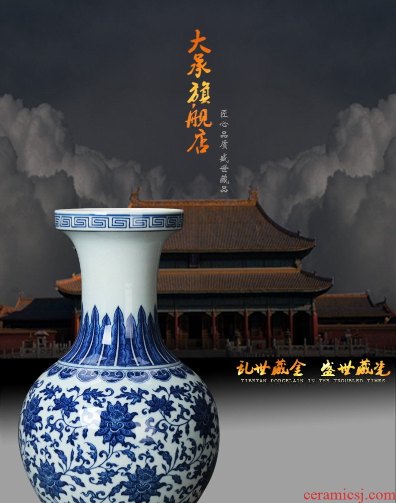 Jingdezhen porcelain vases, antique hand - made classical Chinese style household bound branch lines of blue and white porcelain vase furnishing articles