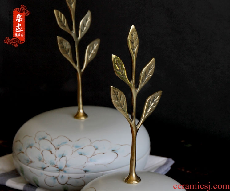 Jingdezhen ceramic decoration decoration material of new Chinese style living room is placed between the household act the role ofing is tasted the metal accessories to decorate