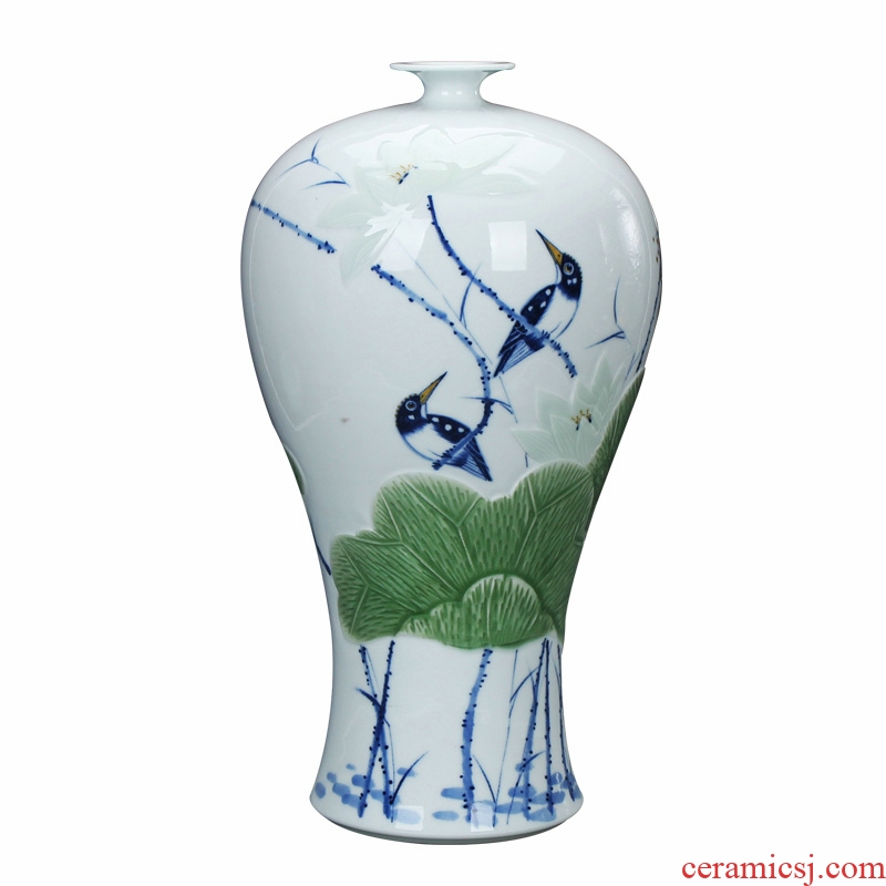 Master hand carved LuYiGang jingdezhen ceramics pea green glaze fragrance overflowing far place of blue and white porcelain vase