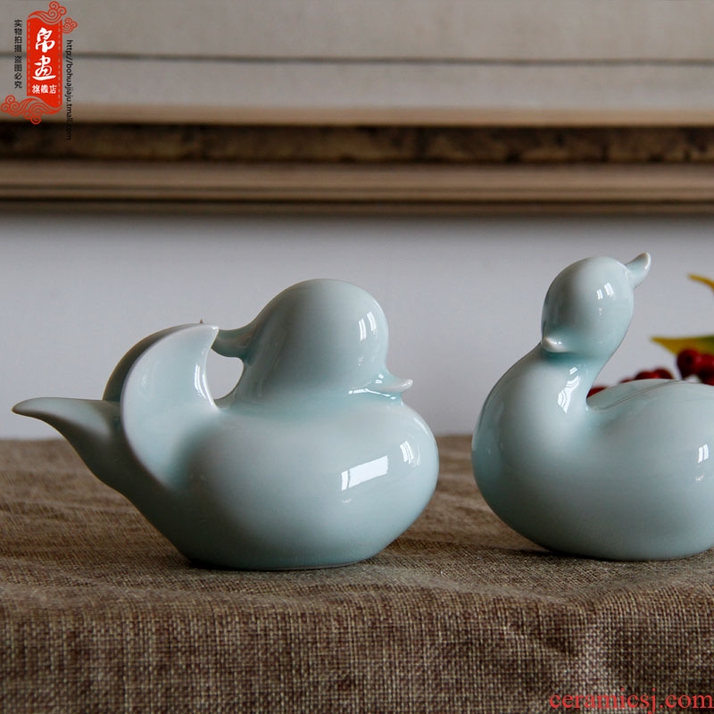 Lovely place to live in the sitting room the bedroom decorates the manual shadow of jingdezhen ceramics green yuanyang decoration wedding gift