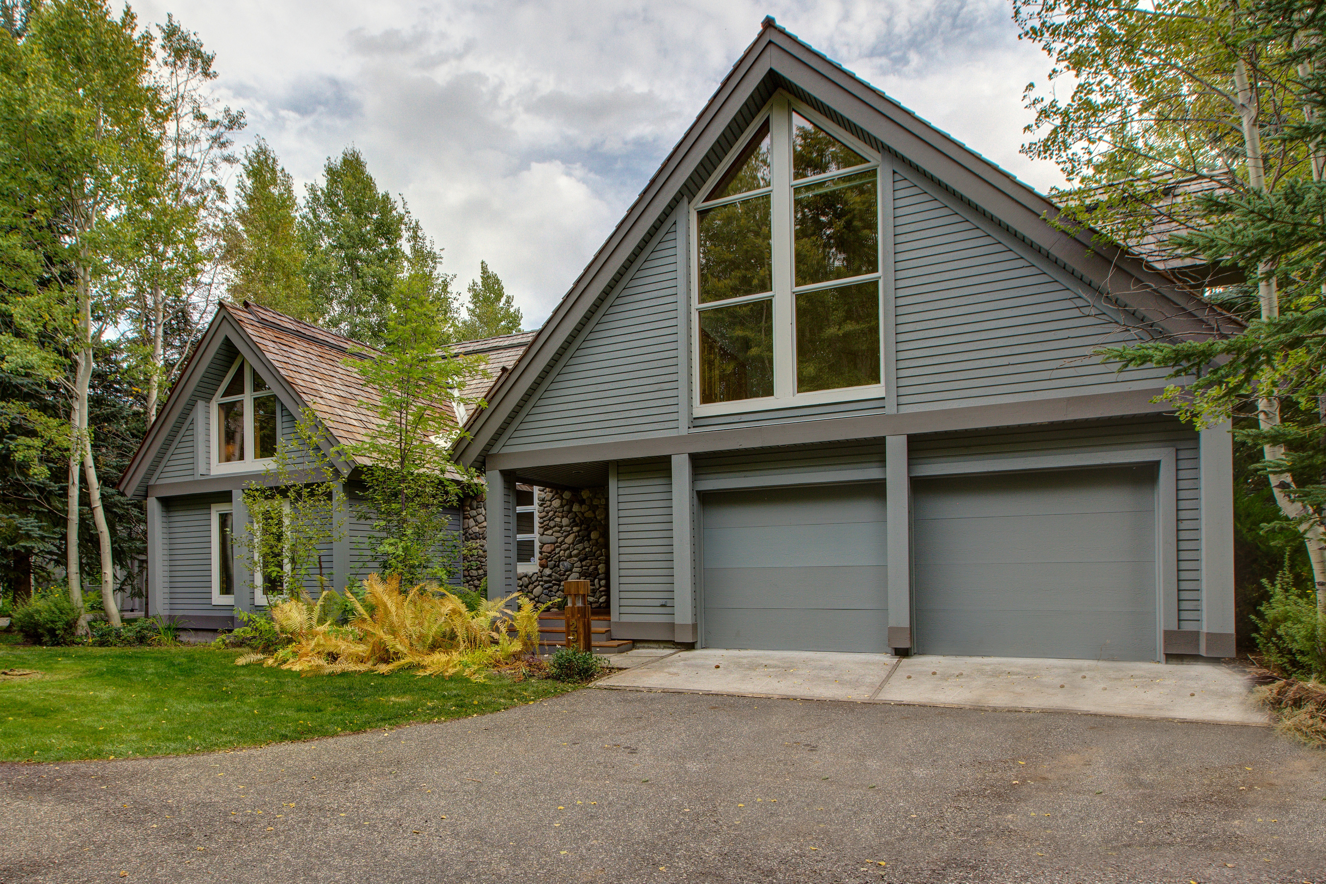 Abode Luxury Rentals Jackson Hole Wyoming Aspen Wood Exterior 1