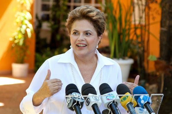 DILMA-REGILACAO-DA-MIDIA