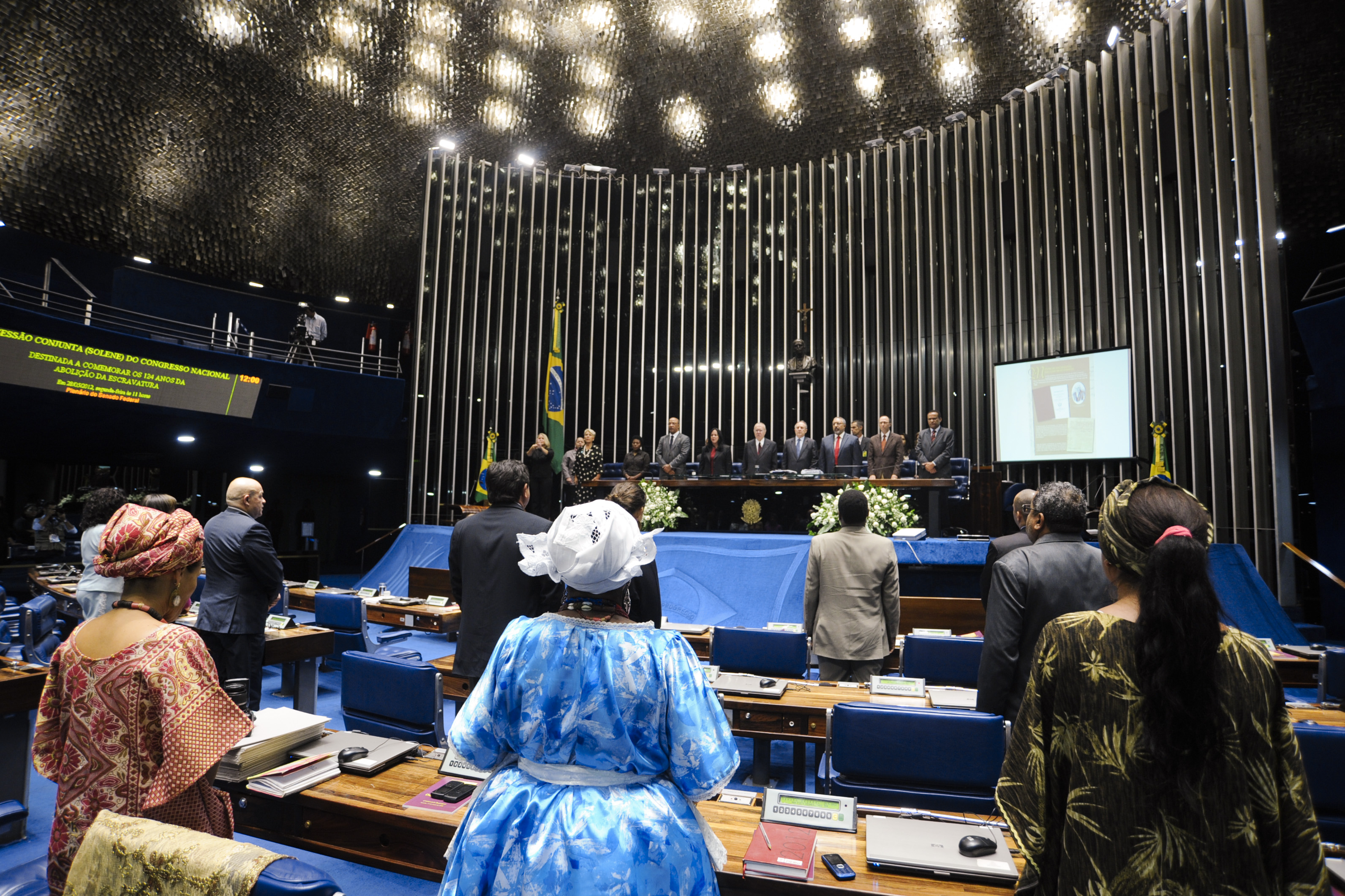 Sessão solene do Congresso Nacional comemora os 124 anos da Abolição da Escravatura. Mesa (E/D): diretora de acesso à cultura da Secretaria de Cidadania Cultural do Ministério da Cultura (SCC-MinC), Ione Maria de Carvalho; secretária especial de Promoção