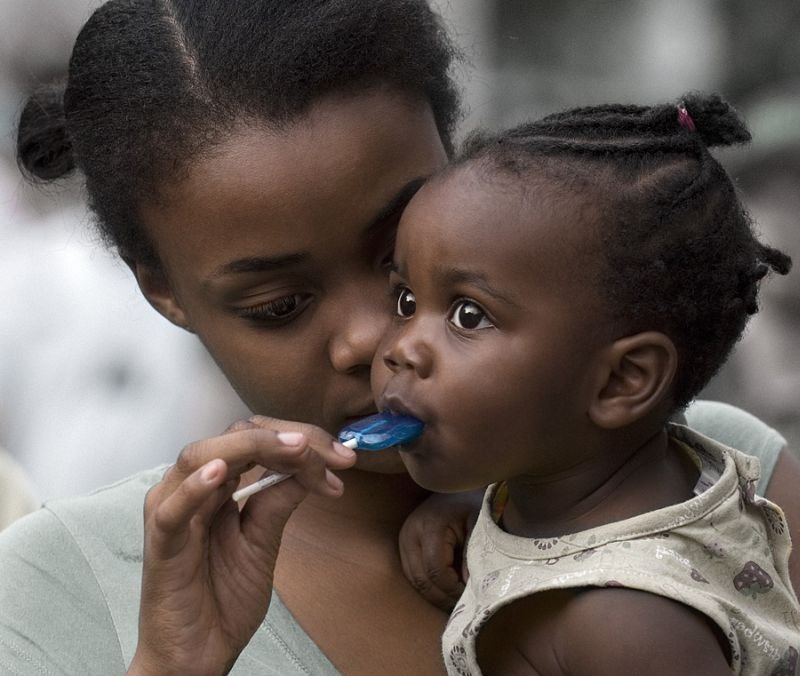 Mae e filhinha negras e LINDAS