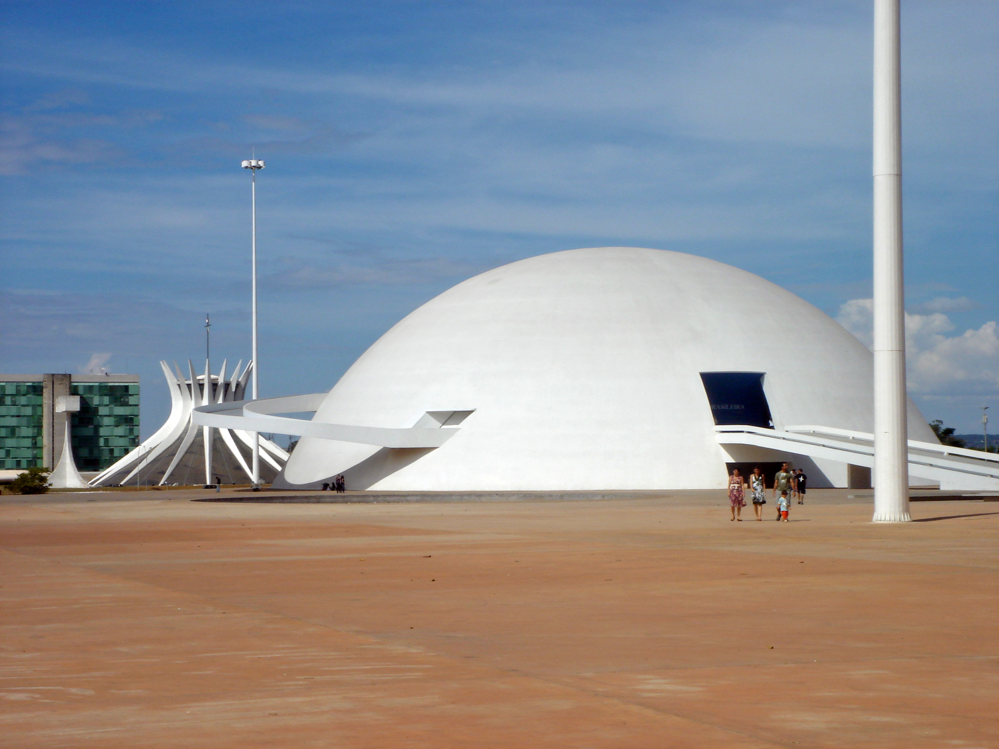 Museu_Nacional,_Brasilia_05_2007